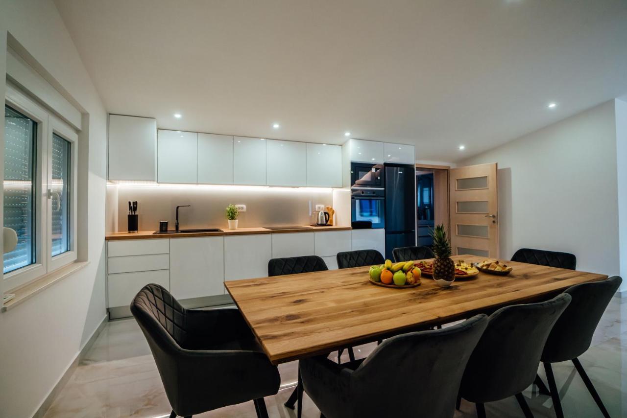 Apartman Mlikota Zagvozd Ngoại thất bức ảnh
