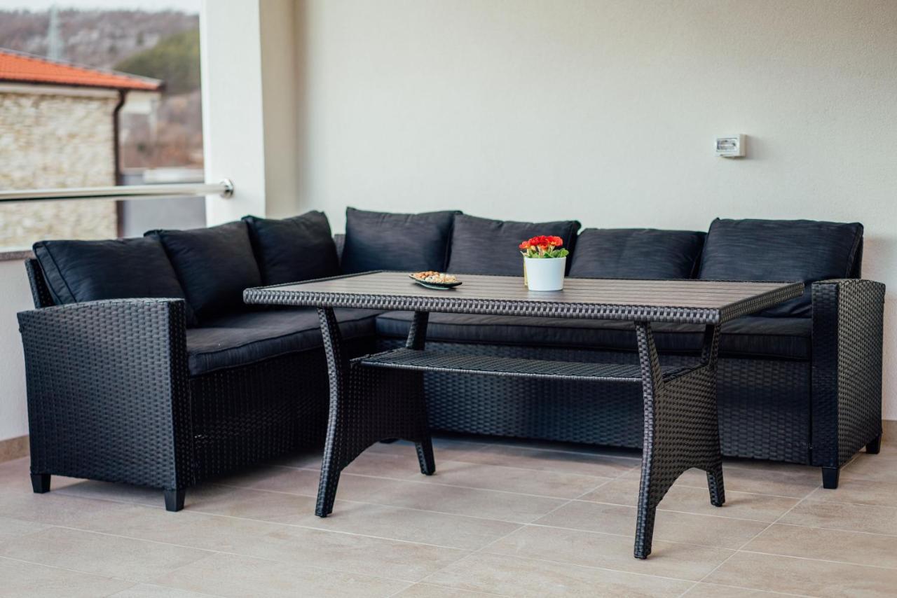 Apartman Mlikota Zagvozd Ngoại thất bức ảnh