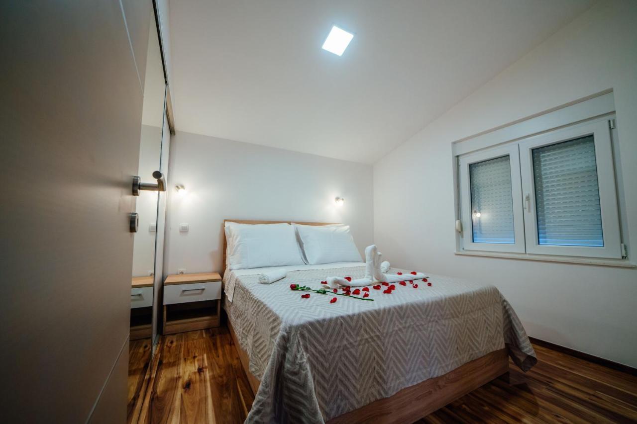 Apartman Mlikota Zagvozd Ngoại thất bức ảnh